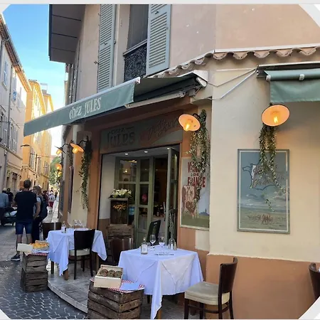 Nouveau Loft: Vieille-ville, Musée Picasso, Marché Apartamento Antibes
